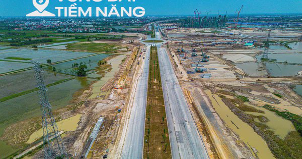 Toàn cảnh đại lộ rộng gần gấp 3 lần đường băng sân bay, chạy xuyên siêu dự án 925.000 tỷ đồng, kết nối trực tiếp tới sân vận động 135.000 chỗ lớn nhất thế giới của Vingroup
