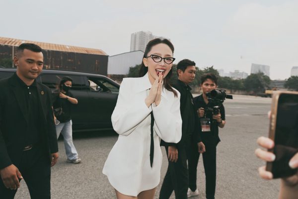 Tóc Tiên nói về "thử thách lớn nhất" khi mang nhạc Việt ra quốc tế