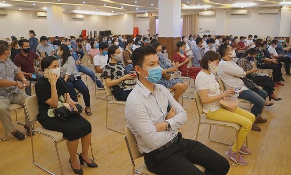 Tôi phản đối đóng quỹ phụ huynh để mua quà tặng giáo viên ngày 20/10, 8/3