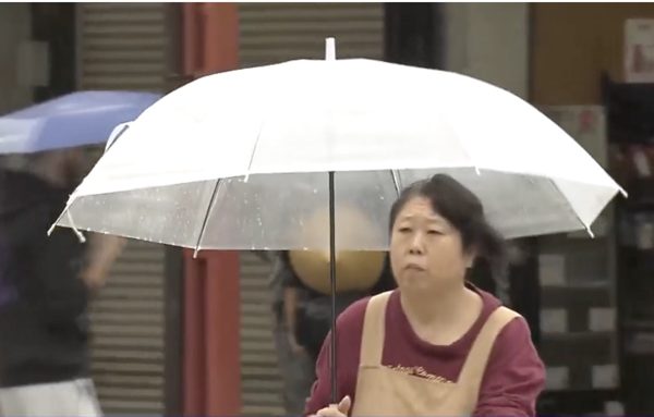 Tokyo lập kỷ lục mới với 34 ngày mưa liên tiếp