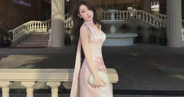 Tôn dáng tinh tế với đầm lụa