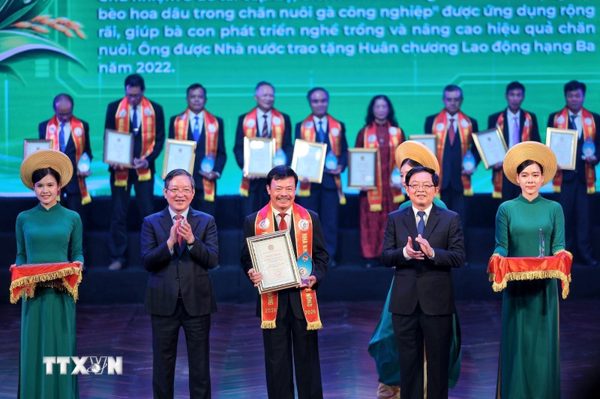 Tôn vinh nhà khoa học của nhà nông, lan tỏa tinh thần sáng tạo kỹ thuật
