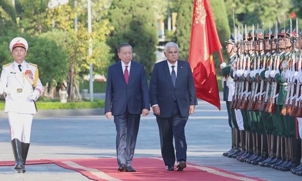 Tổng Bí thư, Chủ tịch nước chủ trì lễ đón Tổng thống Panama