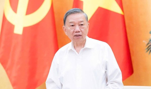 Tổng Bí thư, Chủ tịch nước: Không luân chuyển cán bộ chỉ để hoàn thiện hồ sơ