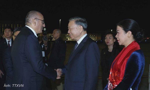 Tổng Bí thư, Chủ tịch nước Tô Lâm bắt đầu thăm Pháp