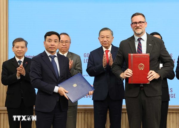 Tổng Bí thư, Chủ tịch nước Tô Lâm chứng kiến Lễ trao các văn kiện, thỏa thuận hợp tác với Liên hợp quốc