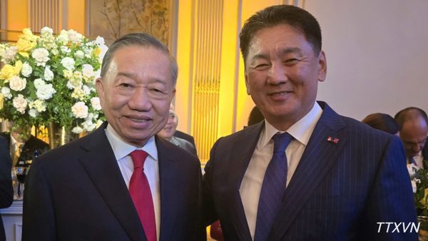 Tổng Bí thư, Chủ tịch nước Tô Lâm gặp Tổng thống Mông Cổ Ukhnaagiin Khurelsukh