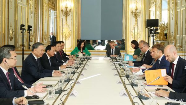 Tổng Bí thư, Chủ tịch nước Tô Lâm hội đàm với Tổng thống Emmanuel Macron