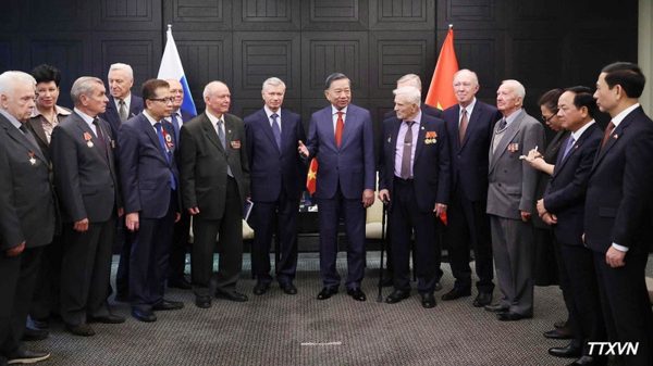 Tổng Bí thư, Chủ tịch nước Tô Lâm tiếp đại biểu Hội Cựu chiến binh Nga và Hội Hữu nghị Nga-Việt