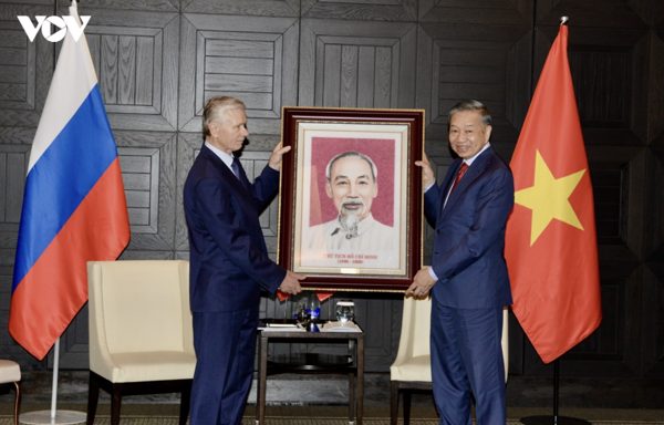 Tổng Bí thư, Chủ tịch nước Tô Lâm tiếp đại biểu Hội Cựu chiến binh Nga