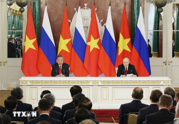Tổng Bí thư, Chủ tịch nước Tô Lâm và Tổng thống Putin thống nhất định hướng làm sâu sắc quan hệ Việt Nam-Liên bang Nga