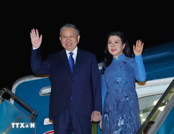 Tổng Bí thư, Chủ tịch nước và Phu nhân lên đường thăm Đan Mạch, EU và Bỉ