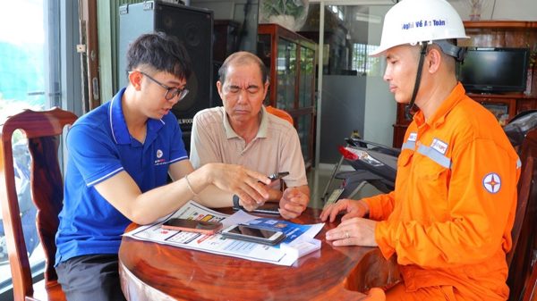 Tổng công ty Điện lực miền nam: Chủ động đối thoại, giải quyết kiến nghị của cử tri