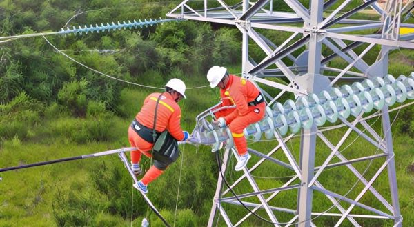 Tổng Công ty Truyền tải điện Quốc gia trước ngã rẽ tách khỏi EVN