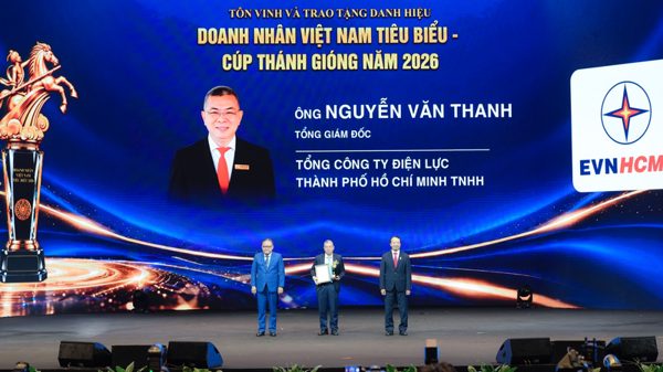 Tổng Giám đốc EVNHCMC được vinh danh “Doanh nhân Việt Nam tiêu biểu - Cúp Thánh Gióng” năm 2026
