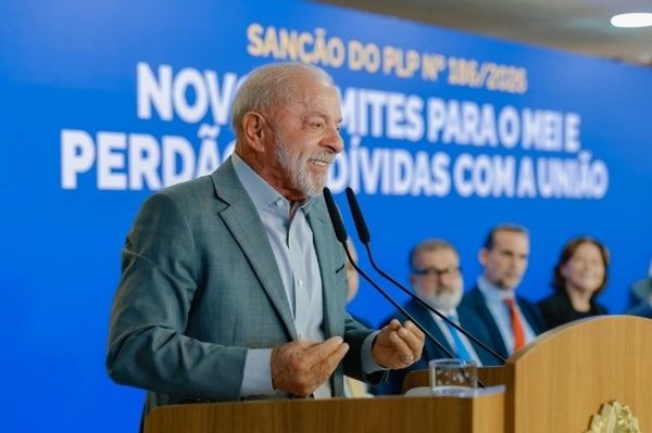 Tổng thống Brazil Lula da Silva đắc cử nhiệm kỳ thứ 4