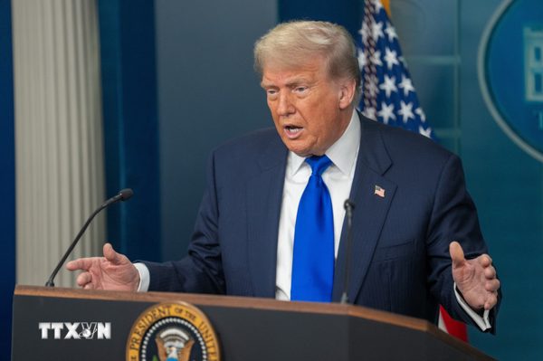 Tổng thống Donald Trump treo thưởng 1 triệu USD cho thông tin về gian lận bầu cử