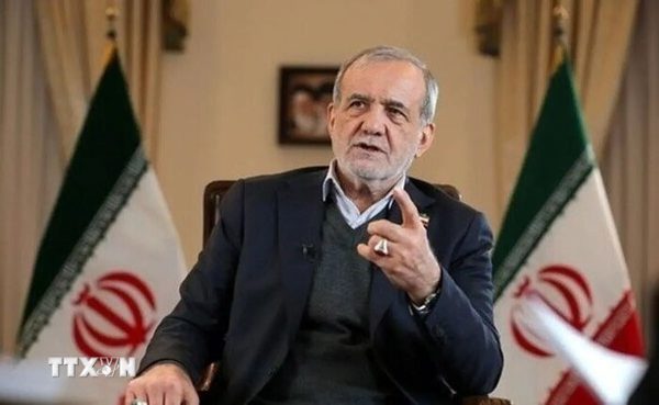 Tổng thống Iran khẳng định không phát triển vũ khí hạt nhân, sẵn sàng đối thoại