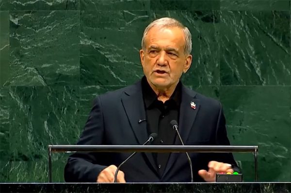 Tổng thống Iran nói về công nghệ hạt nhân, tuyên bố Tehran sẽ ‘không bao giờ cúi đầu’