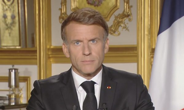 Tổng thống Macron 'giận dữ, hổ thẹn' vì làn sóng bạo lực ở Pháp