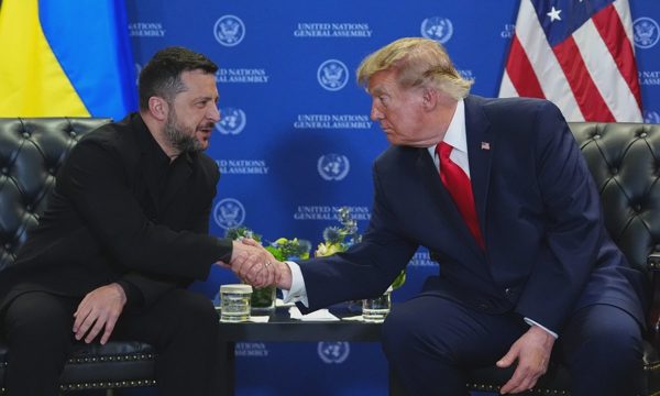 Tổng thống Mỹ 'đề nghị ông Zelensky tới Nga hòa đàm'