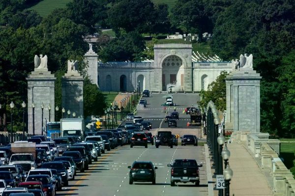 Tổng thống Mỹ muốn biến Khải Hoàn Môn ở Washington thành công trình quân sự
