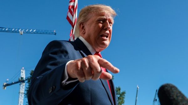 Tổng thống Mỹ Trump: Tên lửa cung cấp cho Ukraine được bán trên 'thị trường mở'