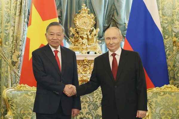 Tổng thống Nga Putin đón Tổng Bí thư, Chủ tịch nước Tô Lâm tại Điện Kremlin