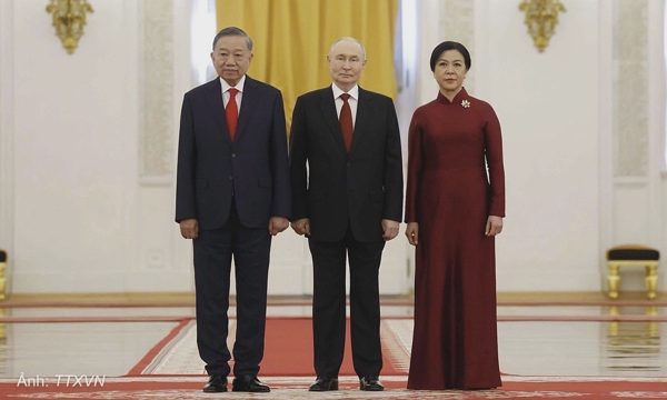 Tổng thống Putin chủ trì lễ đón Tổng Bí thư, Chủ tịch nước Tô Lâm