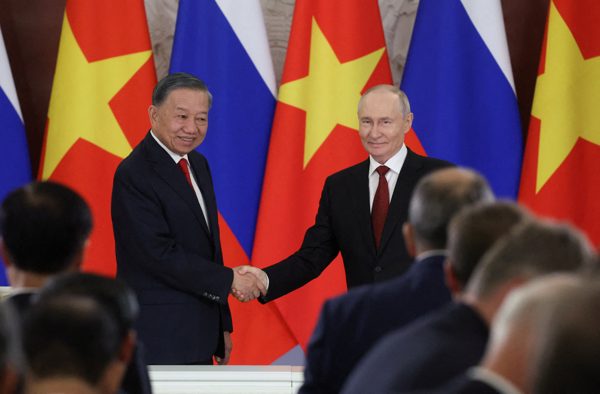 Tổng thống Putin đọc thơ Bác Hồ tại tiệc chiêu đãi Tổng Bí thư, Chủ tịch nước