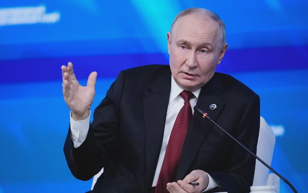 Tổng thống Putin: Nga sẽ sử dụng tất cả vũ khí nếu lãnh thổ bị tấn công