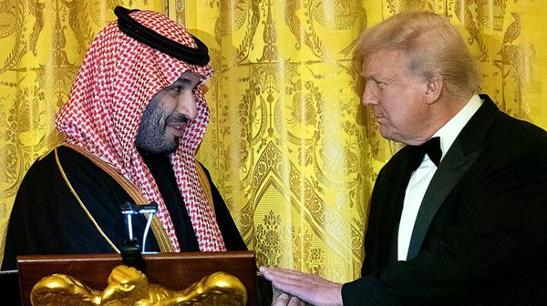 Tổng thống Trump: Mỹ cân nhắc tham chiến cùng Ả-rập Xê-út để đối phó Houthi