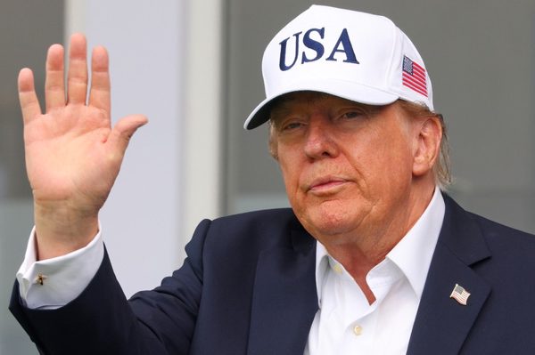 Tổng thống Trump nói Mỹ ‘có thể ở lại Iran và giữ lấy dầu’, giống như Venezuela