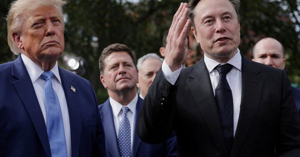 Tổng thống Trump trao huân chương khoa học cao quý nhất cho tỉ phú Elon Musk