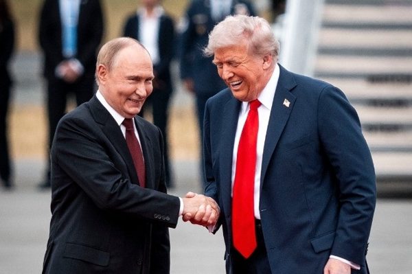 Tổng thống Trump và Tổng thống Putin điện đàm 'tích cực'