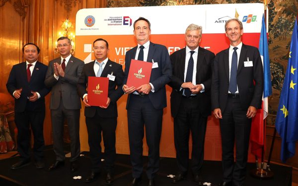 TotalEnergies ký biên bản ghi nhớ năng lượng với hai đối tác Việt Nam