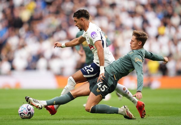 Tottenham chạm đáy thất vọng, 4 trận đầu mùa không ghi bàn