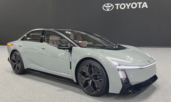 Toyota Corolla sẽ có phiên bản thuần điện