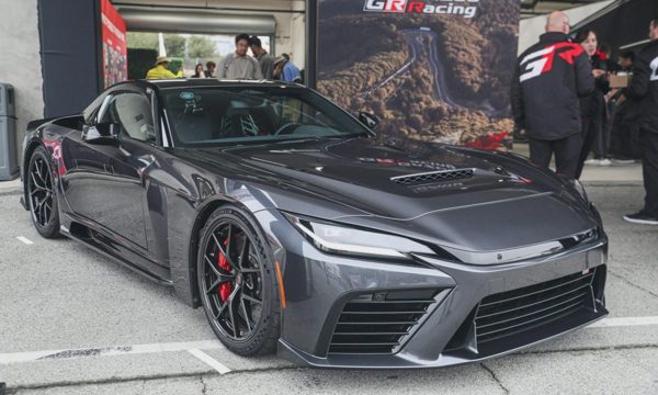Toyota GR GT giá 220.000 USD cháy hàng dù chưa mở bán