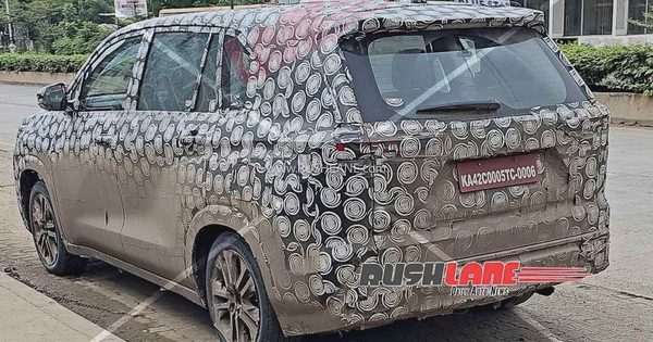 Toyota Innova Cross bản nâng cấp lên đường thử, sắp gia nhập thị trường?