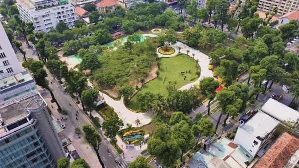 TP HCM cho xe máy chạy hai chiều trên đường Võ Văn Tần