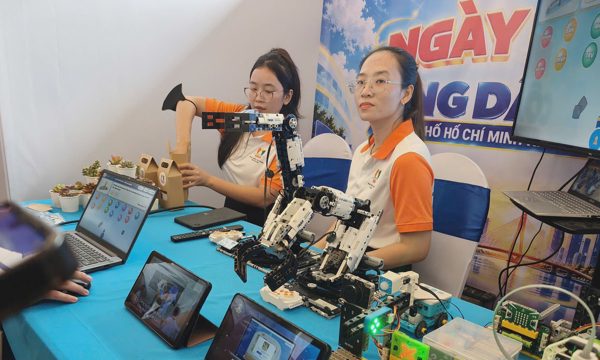 'TP HCM có nhiều lợi thế phát triển công dân số'
