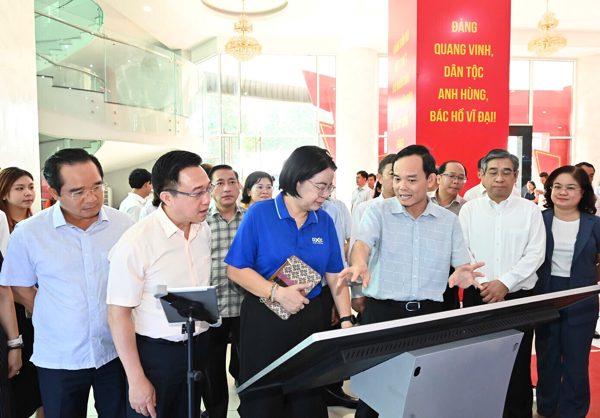 TP.HCM đặt mục tiêu tăng trưởng GRDP năm 2027 trên 10,4%