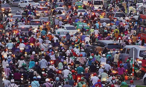 TP HCM không cấm xe xăng, ưu tiên mở rộng giao thông công cộng