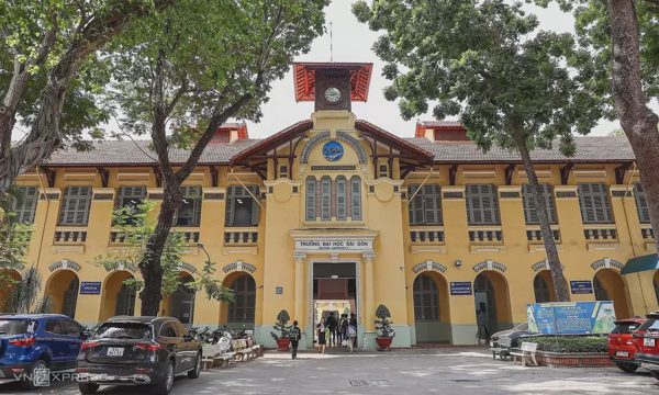TP HCM sáp nhập hai trường sư phạm