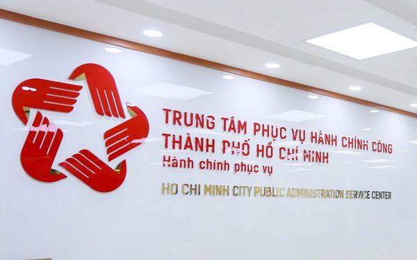 TP.HCM số hóa thủ tục hành chính, vì sao một số hồ sơ vẫn cần giấy tờ?