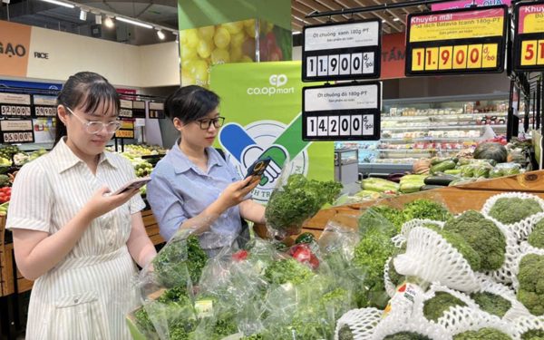 TP.HCM tăng cường kiểm soát an toàn thực phẩm cuối năm với 'Tick xanh trách nhiệm'