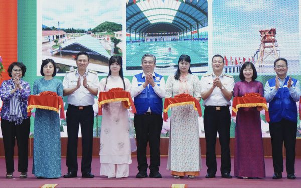 TP.HCM trao loạt công trình trị giá 3,9 tỉ đồng chăm lo cán bộ, chiến sĩ làm nhiệm vụ biển đảo
