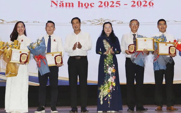 TP.HCM: Trường ngoài công lập không phải nơi ‘chia sẻ gánh nặng sĩ số’