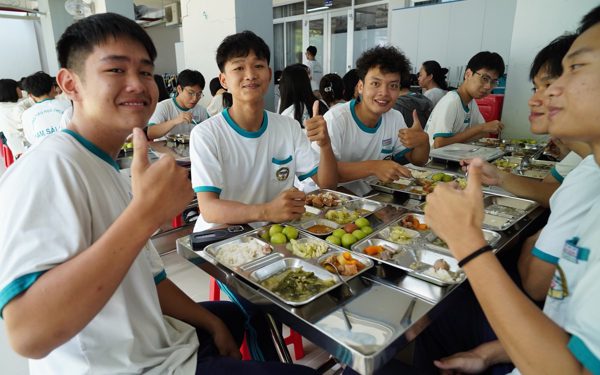 TP.HCM yêu cầu công khai 6 nội dung về bữa ăn bán trú mỗi ngày